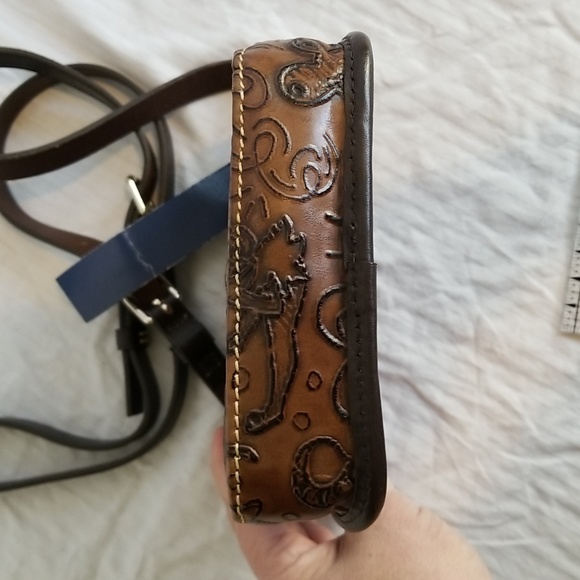 Disney Dooney and Bourke Adjustable Bag - Picture 10 of 13